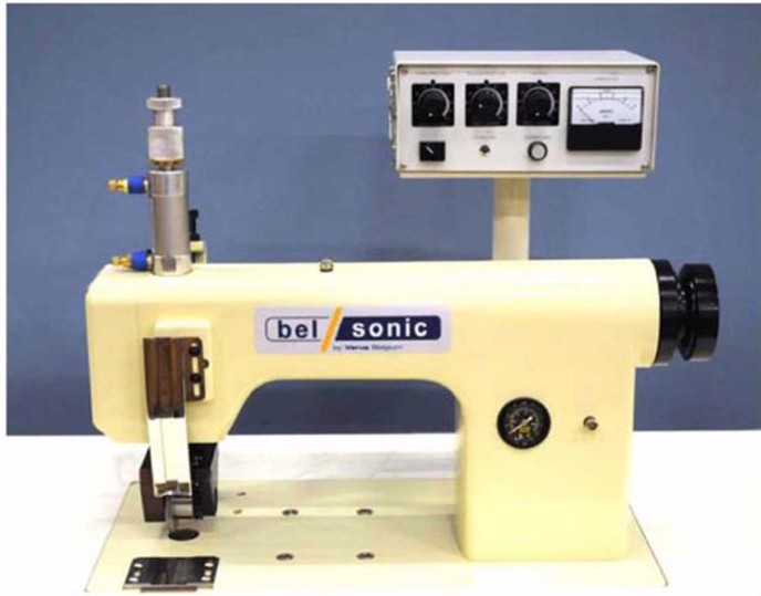 Macchina ad ultrasuoni per saldatura e unione tessuti ST-2060