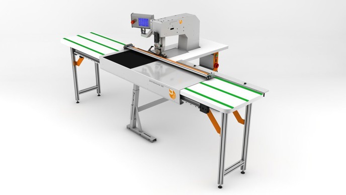 Macchina per applicare nastri ai bordi o sigillare i bordi delle tendine parasole